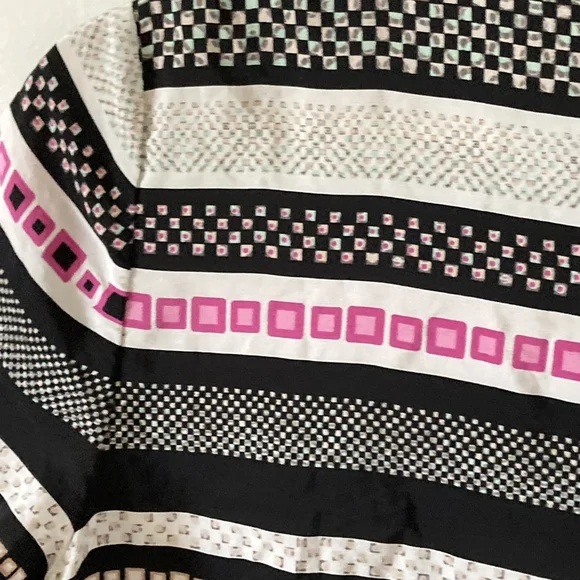 Diane von Fürstenberg Multicolour Silk Blouse - UK Size 8 - Pristine Condition - Picture 8 of 17